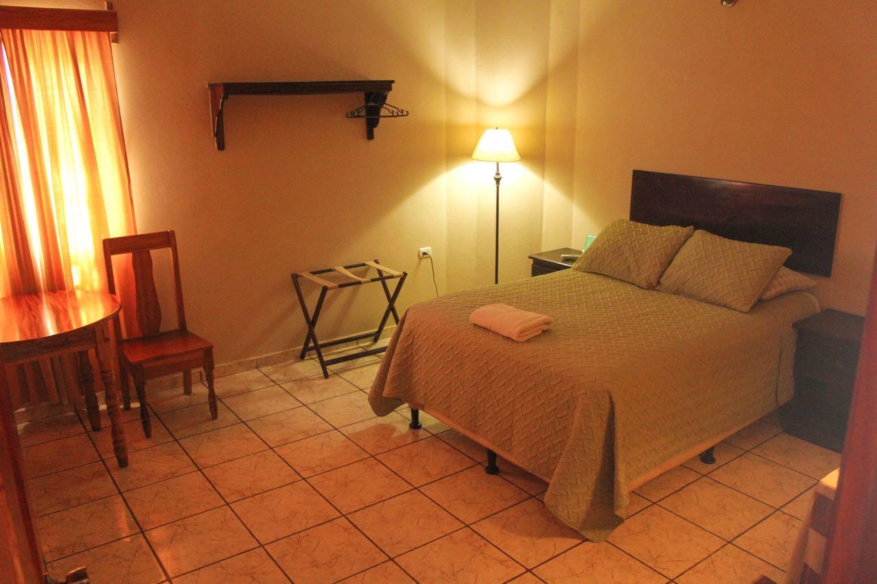 Hotel Las Margaritas La Esperanza 外观 照片